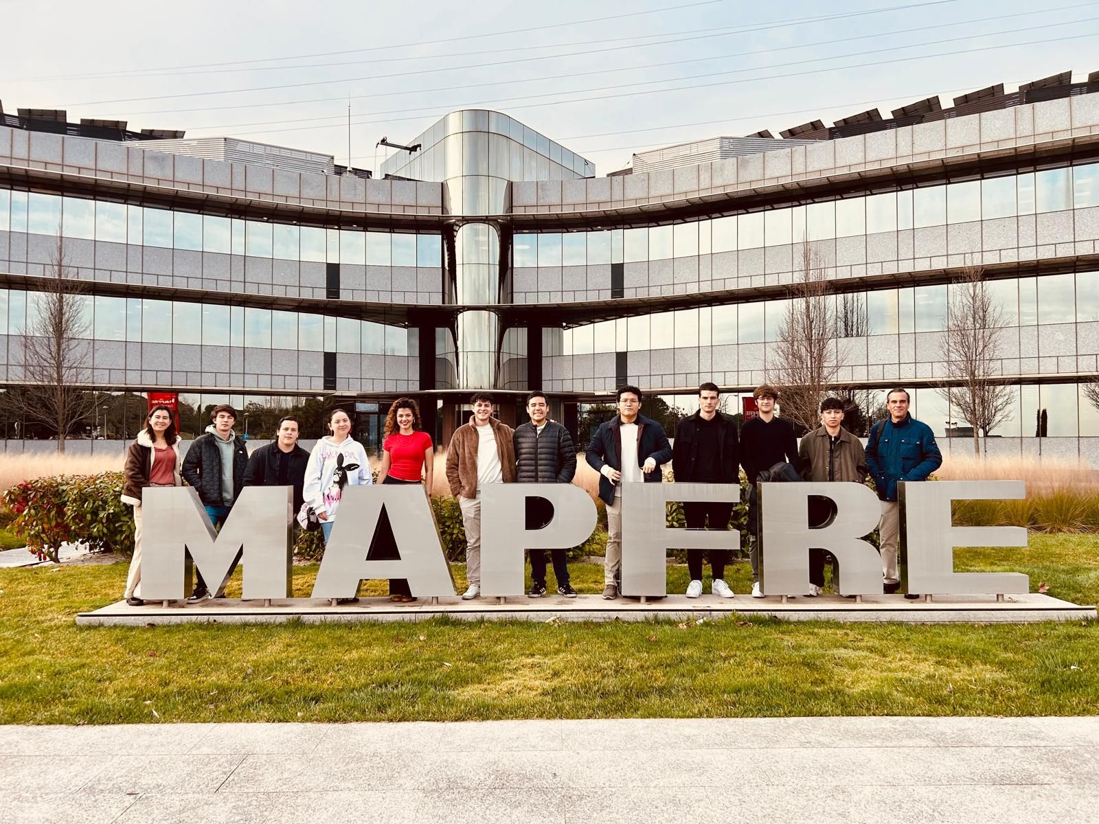 Visita alumnos UFM Madrid a MAPFRE
