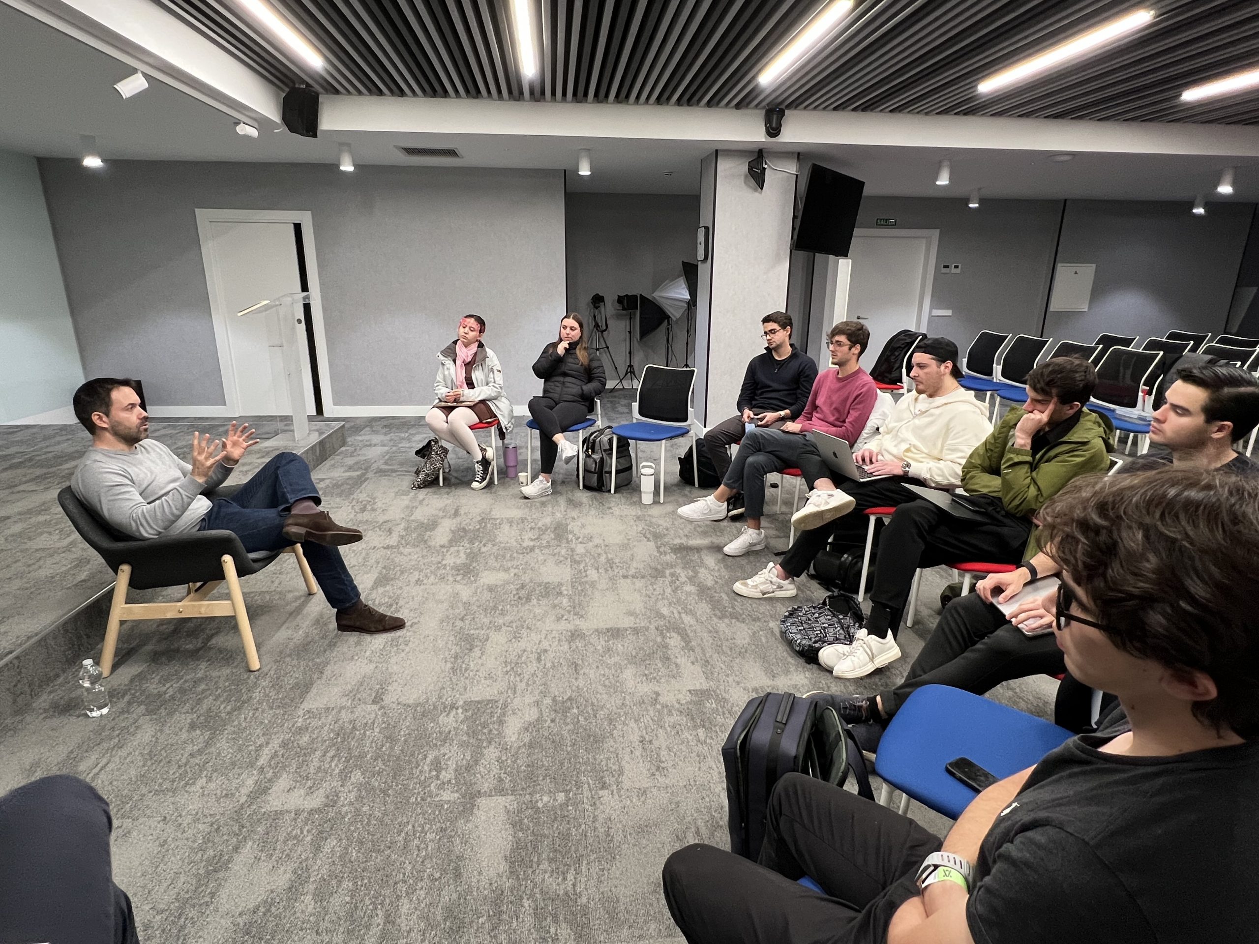 Juan Ramón Rallo cierra su seminario en UFM Madrid con un debate sobre la teoría monetaria de Mises