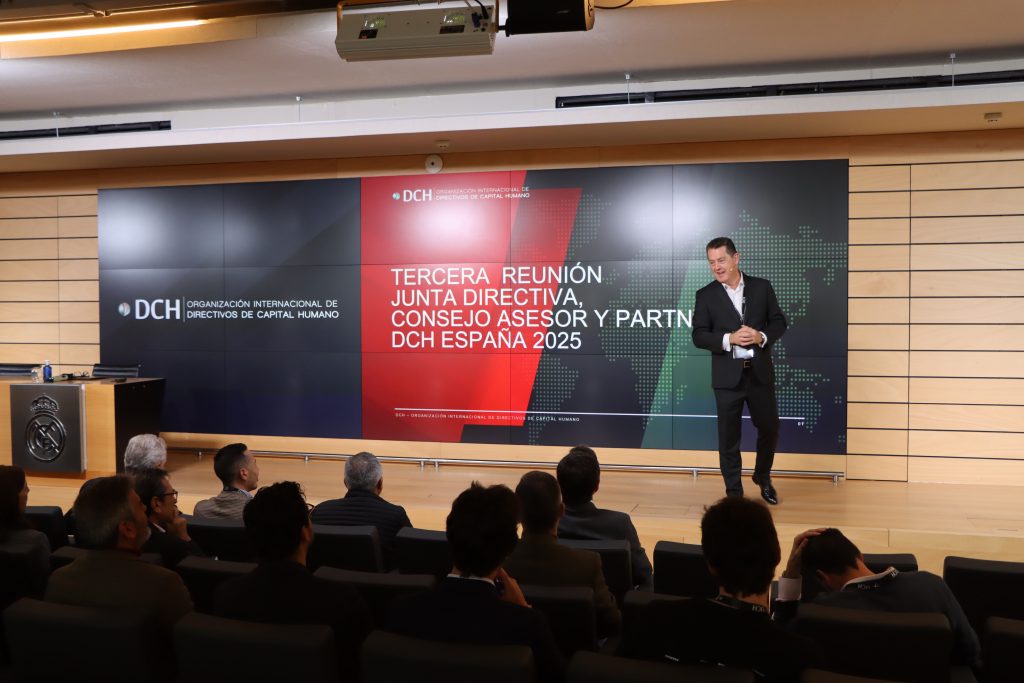 DCH confía en la UFM para el desarrollo de la experiencia central de su junta directiva 2025, con más de veinticinco directores de RR. HH. de grandes empresas españolas
